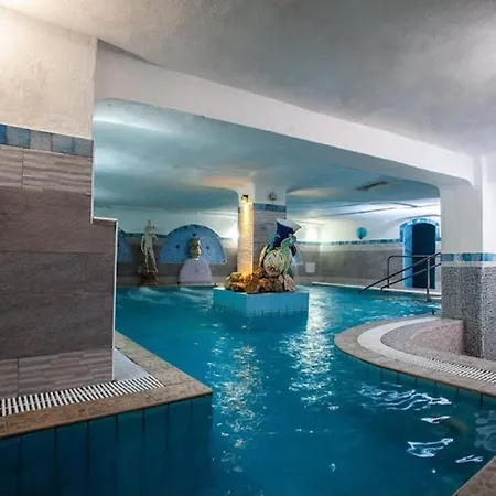 Velamar Hotel 3*